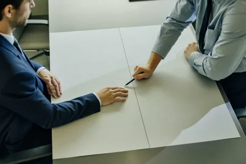Hazır Paket mi Özel Yazılım mı? Karar Çerçevesi